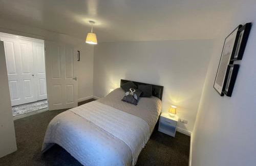 Newly renovated 2 bed apartment - Foto 10