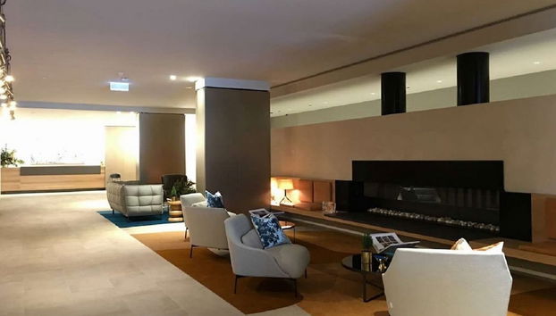 Coin salon dans le hall