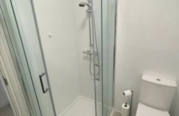 Super Cozy I Sleeps 3 I Fast Wi-Fi I Self Check-in I Free Parking I LongTerm Rates Available - Foto 17