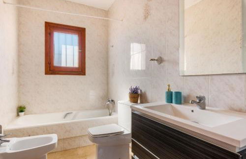 Villa Cruz - PlusHolidays - Photo 34