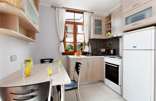 Giorgi's Blue Apartments - Photo 39