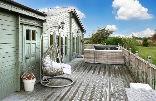 Sleeps6- Hot Tub- Pet Friendly- Log Burner - Foto 15