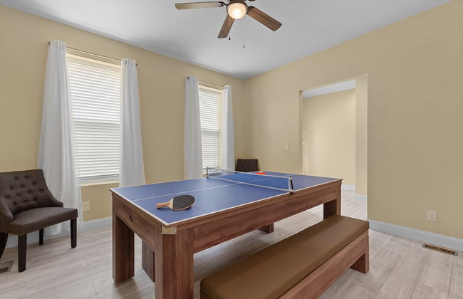 Red Brick Hideaway | JZ Vacation Rentals - Photo 24