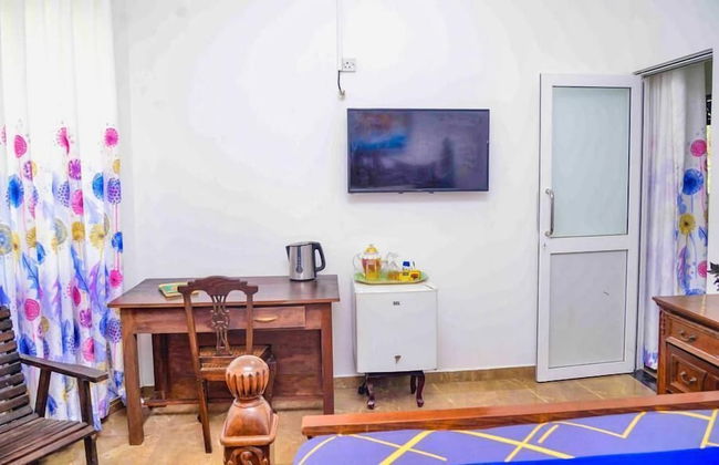 Lakdinu Apartments - Photo 5