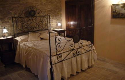Borgo Storico Cisterna - Photo 49
