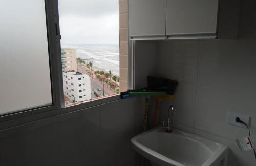 Apartamento em Mongaguá, Frente ao Mar - Foto 16