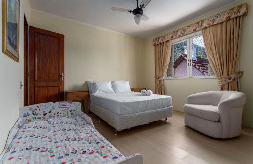 Casa na Granja Comary com piscina, churrasqueira e jacuzzi privativa - Foto 35