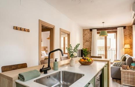 Diseño en El Carmen: Balcón Privado & Ascensor - Foto 12