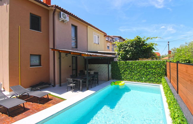 Apartment 843 - Photo 34