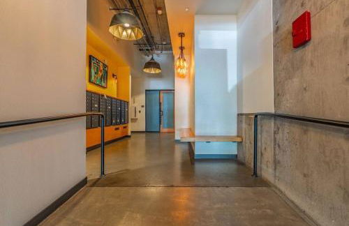 Seattle Lux 1 bd Apartment- Rooftop, WiFi, Pet Friendly - Foto 23