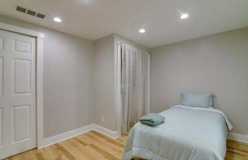 Mountain Retreat in Commerce with Billiards and Darts - Photo 21