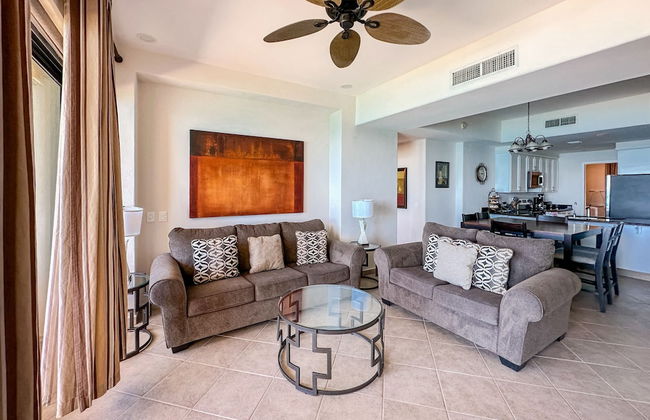 Beach Bliss Retreat 2BR Beachfront Condo - Foto 9