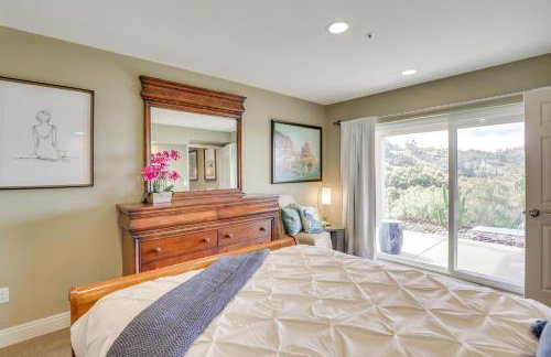 Hot Tub and Balcony Rainbow Retreat Near Wineries! - Foto 15