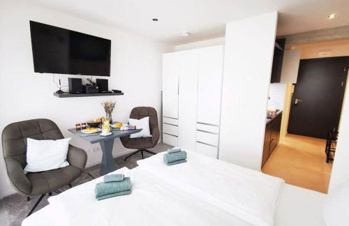 HH 06 by ROCKCHAIR - SUPERHOST Status - Modernes Apartment mit sonnigem Balkon & premium Boxspringbetten in Winterhude - Hamburg Top Geheimtipp - Foto 33