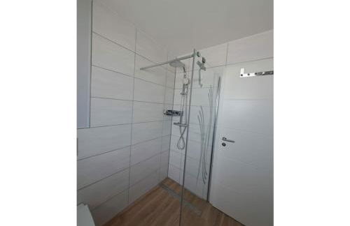 Holiday home in Oelsnitz with swimming pool - Foto 19