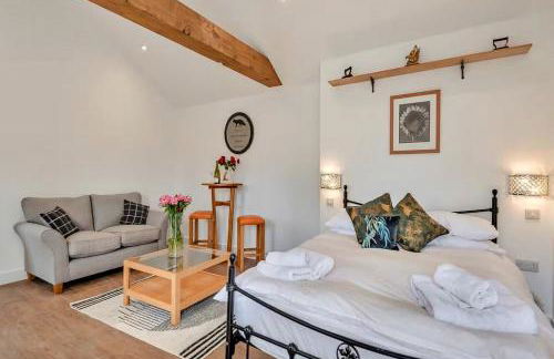 Finest Retreats - The Den - Photo 3