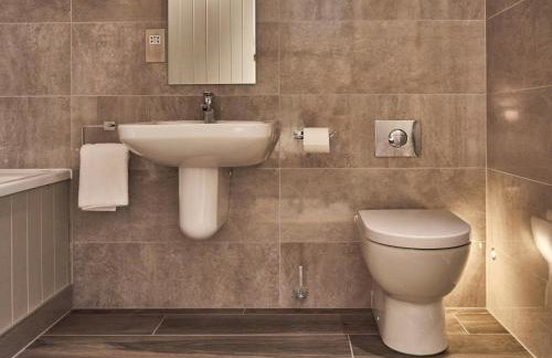 The Smithy - Photo 8