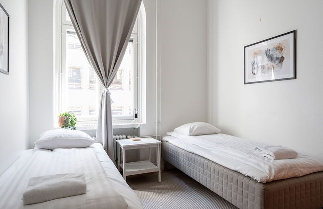 Historical 3BR Downtown Apartment with Sauna - Foto 3