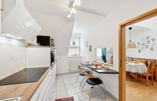 Gelbe Koffer - Vintage Maisonette Neunkirchen - 2 SZ - Self-Check-in - Balkon - Parkplatz - 1 km zum Zentrum - bis 4 Pers - Foto 20