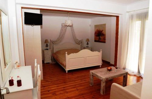 Dio Escapes Houses - Photo 30