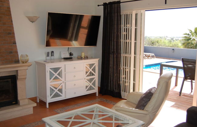 Charming 3-bedroom Villa With Wifi and Central Heating in Beautiful Santa Bárbar - Foto 27