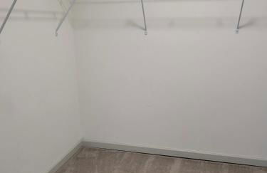 Westside Charmer - 10 min from Downtown - Foto 18