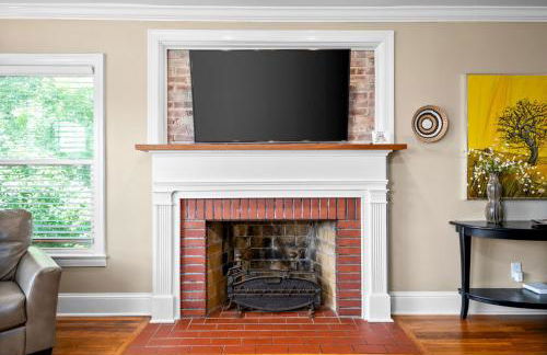 The Gameroom on Madison - Large Home Accommodates 12 Guests (102 Madison Ter) - Foto 13