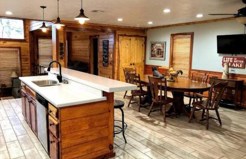 Bay Dreamer Custom Lakefront House, Boathouse and - Foto 14