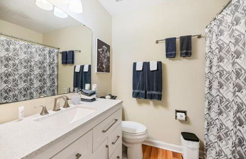 Southern Serenity Minutes From The Interstate - Foto 18