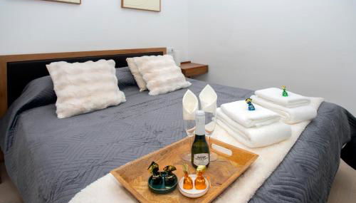 Front Line Golf Luxury , Private Retreat & Course Views - Foto 2, Garden view, towels, wardrobe, heating