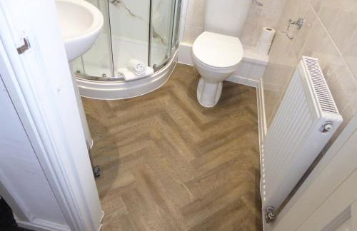 Falstaff Cottage, NEW HOT TUB, Sleeps up to 5, Stratford upon Avon - Foto 37