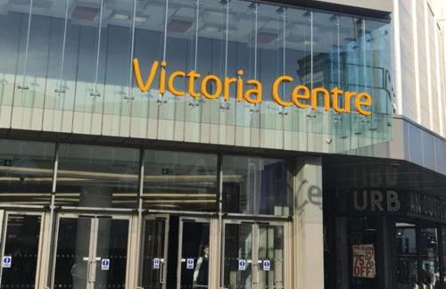 "Snooze Central" - City Centre Apartments above Victoria Centre Shopping Centre with full Kitchen in Milton Street - up to 4 Beds - most Central Location next to the Hilton Hotel - Outdoor Parking for Cars or Vans five pounds a day - Sunday 1pm Check-Out - Photo 22