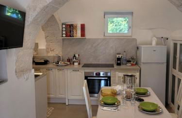 Trullo il Gelso with Private Salt Water Infinity Pool and Jacuzzi inside - Foto 71