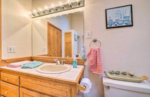 Charming Hanoverton Cottage on Guilford Lake! - Foto 14