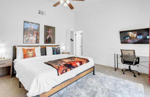 8BR 5BA SuperHero Retreat-King Beds, BBQ, Hammock, Firepit, MiniGolf, WorkSpace - Foto 7