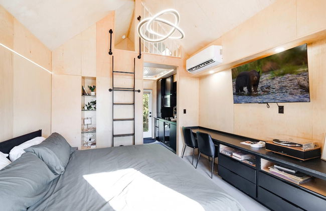 Bunkies-the Commissioner - Photo 7