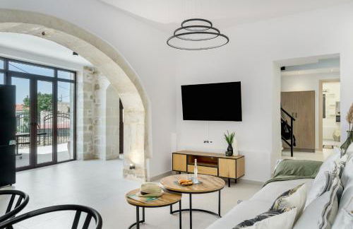 Villa Angelo, Traditional Cretan Stone Villa with Pool & Countryside Views - Foto 9