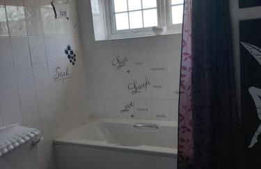 Saracens Head above the pub near Chaple st Leonards - Foto 32