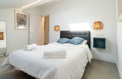 Edificio Santiago by Plaza Mayor Apartamentos - Photo 31