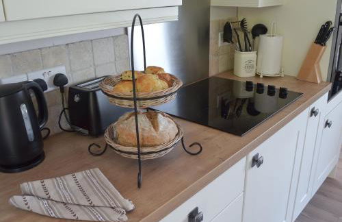 Beehive Cottage - Photo 12