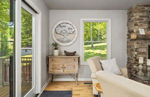 Family-Friendly 3BR Home w Bunk Room & Yard - Photo 36