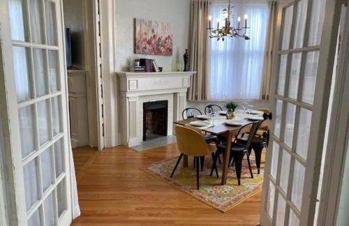 Dauphin District Darling #1-Downtown, Restaurants - Foto 44