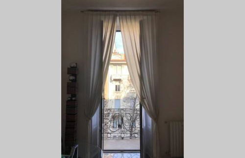 Casa Alberto da Giussano, elegante bilocale in centro con balcone sul parco - Foto 18