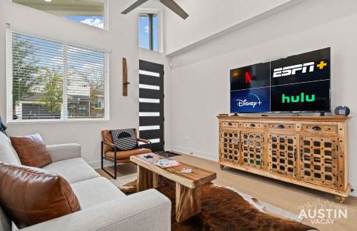 Pet Ok East ATX 2BR 2.5BA Pool, Game Room and Yard Nr Moody Ctr by Austin Vacay - Foto 49