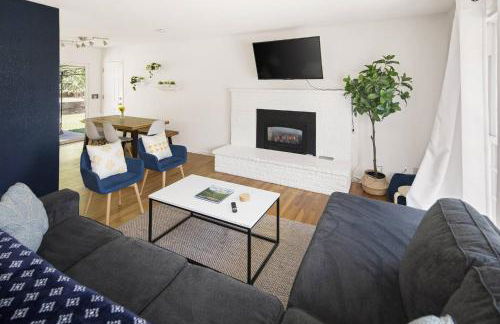 Family Retreat! By Denver + Hot Tub, Sleeps 10! - Foto 4