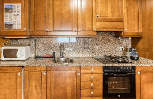 Cal Tatanet - Photo 6