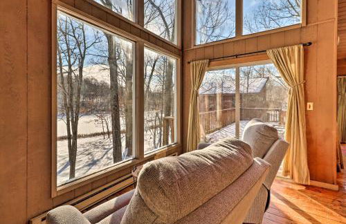 Fire Pit and Grill Lakefront Poconos Cottage! - Foto 6