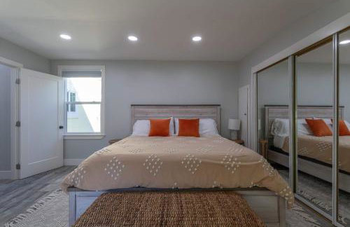 Relaxing 3BR Home with Vineyard View Rooftop Deck and Game Room - Foto 24