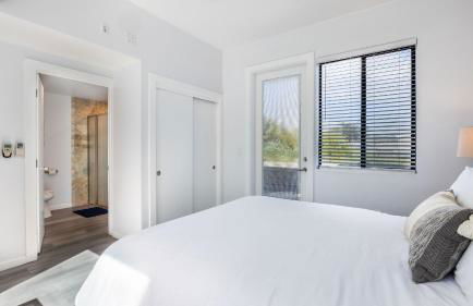 Oceanfront 2BR Rooftop Deck Beach Access Strand Way B - Photo 17