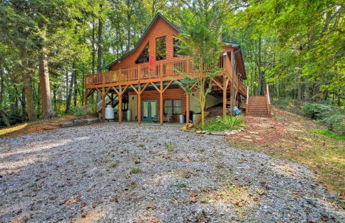 Andrews Cabin with Game Room and Covered Porch! - Foto 27